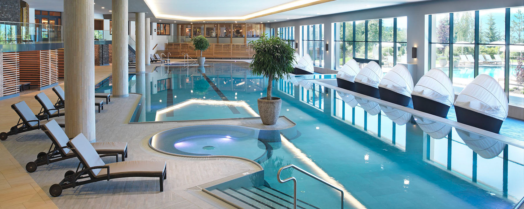 Pool INTERALPEN-HOTEL TYROL